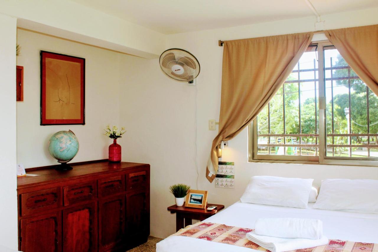Hostal & Suites Pata De Perro Bacalar Extérieur photo