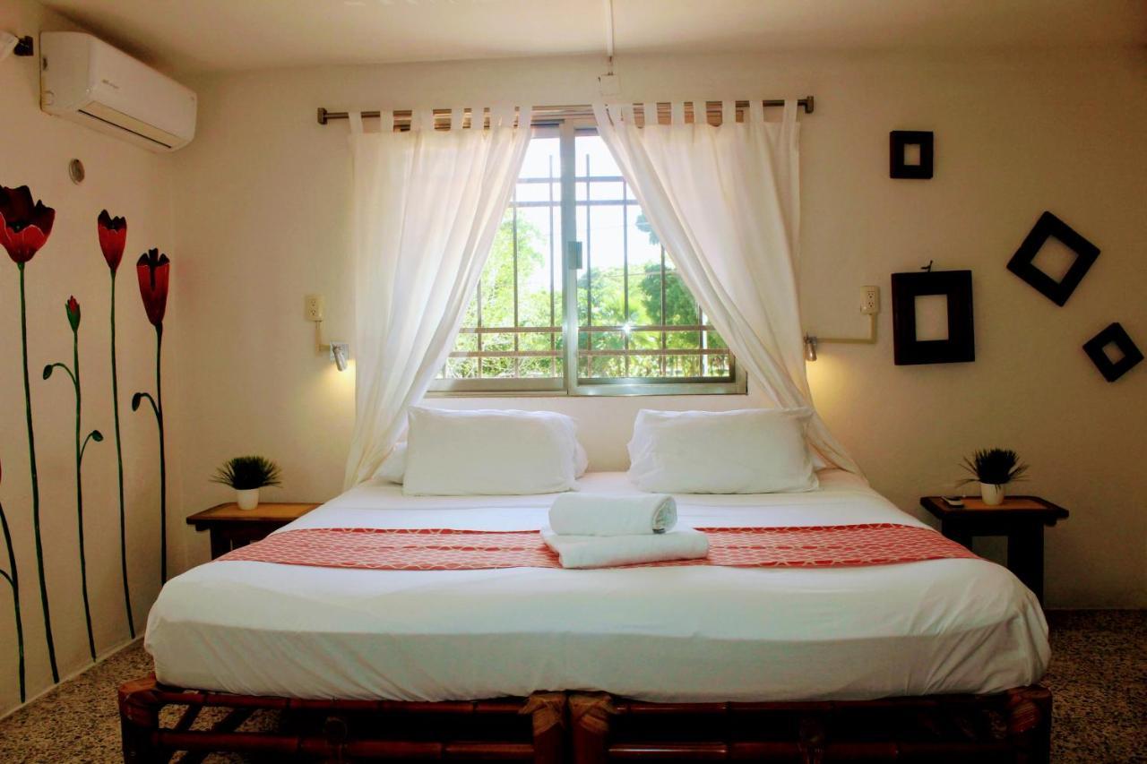 Hostal & Suites Pata De Perro Bacalar Extérieur photo